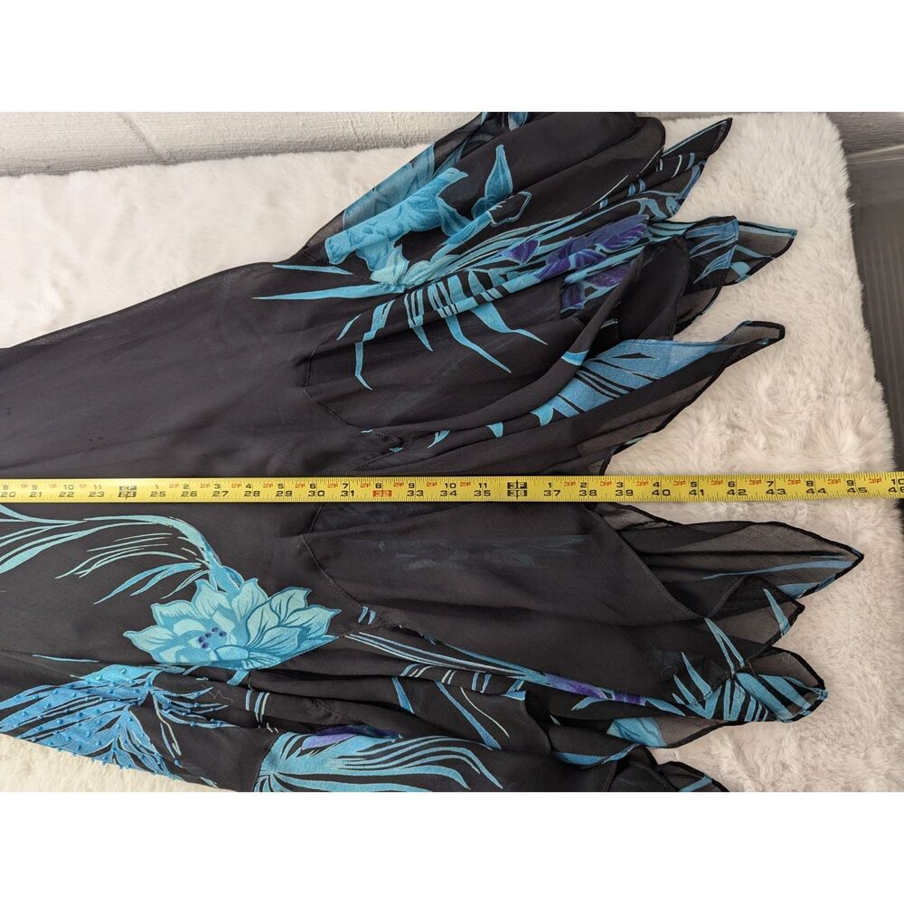 Elegant Black and Blue Floral Midi Dress - Picture 12 of 13